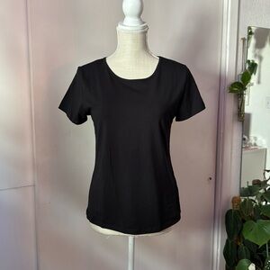 basic h&m black tee